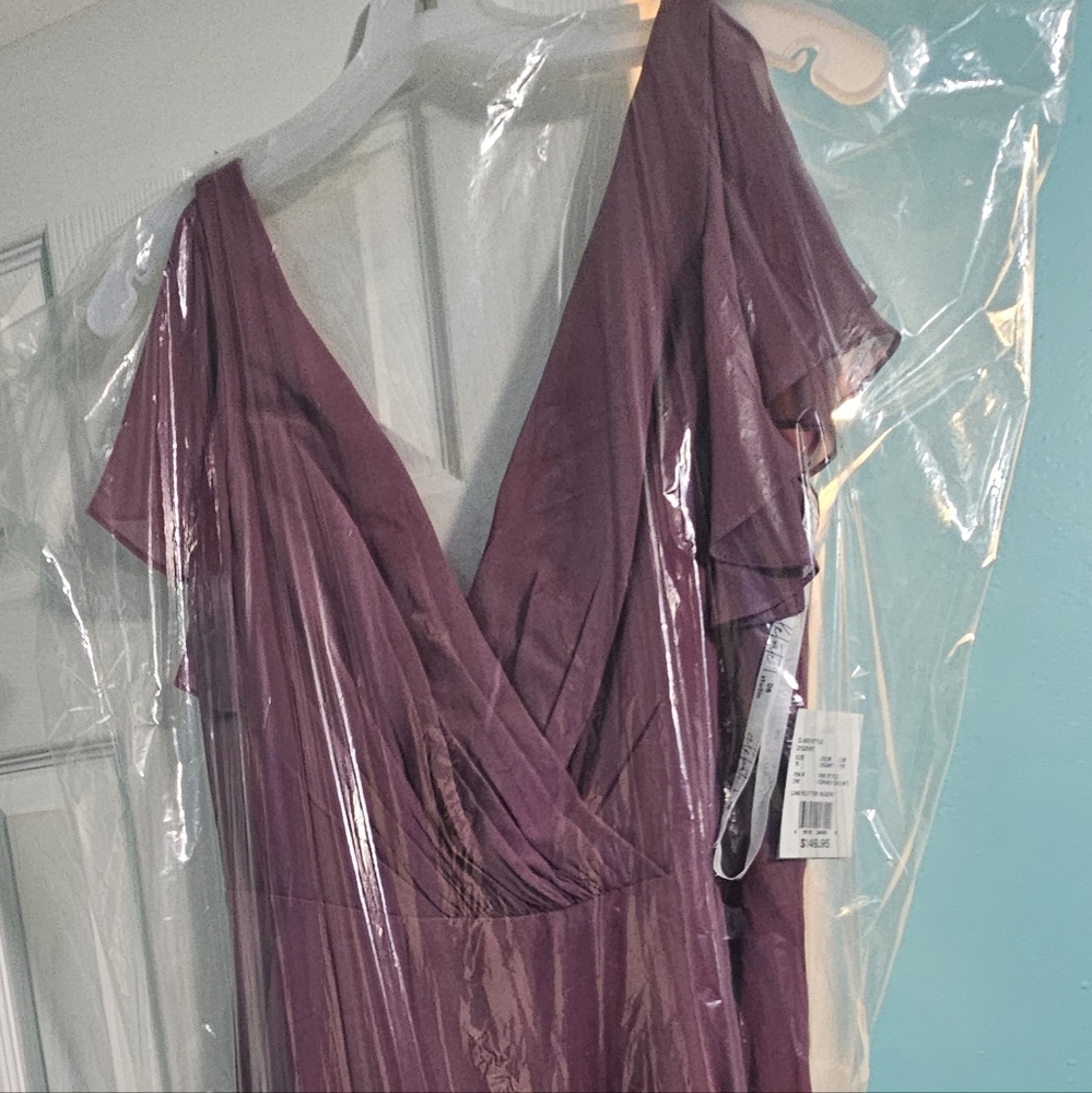 Dress - Picture 2 of 5